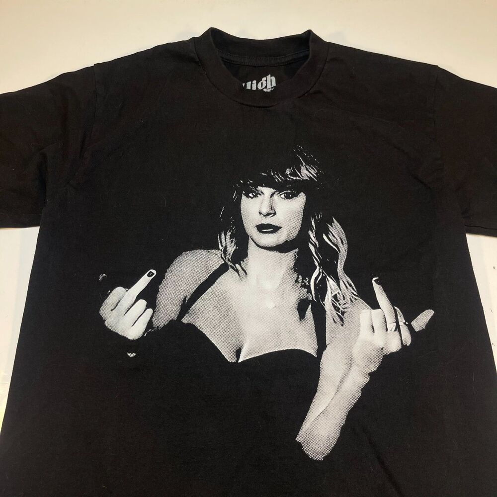 Taylor Swift Middle Finger High St Tee T Shirt Sz Mens S Streetwear